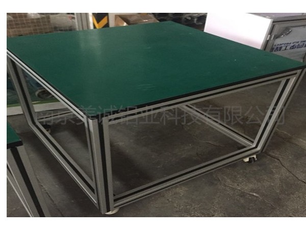 三種車間工作臺(tái)的價(jià)格對比