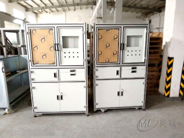 鋁型材工具柜是如何生產(chǎn)定制的？