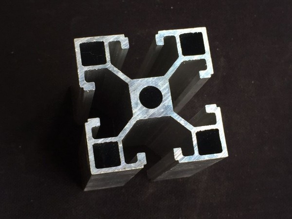 4040鋁材2米能承重多少？